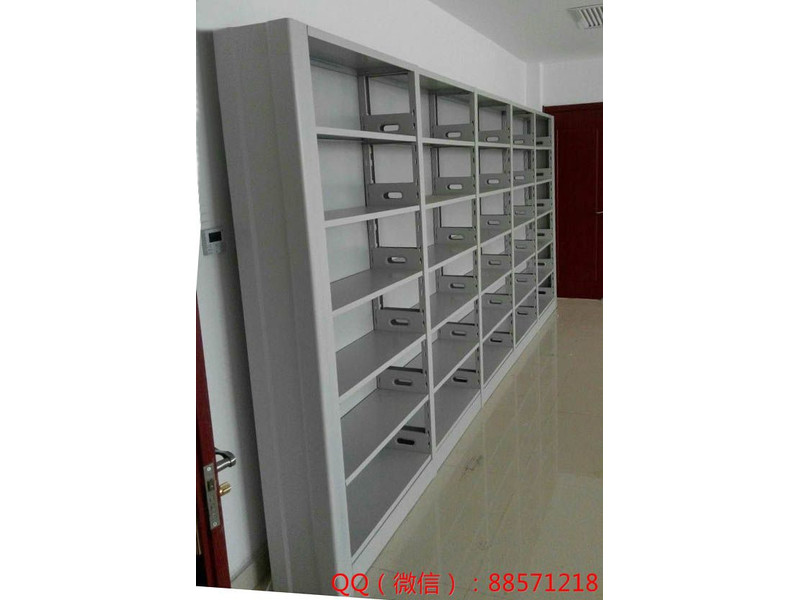 單面靠墻放書架